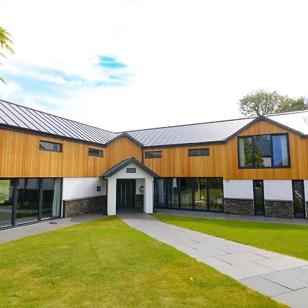 Low Wood House