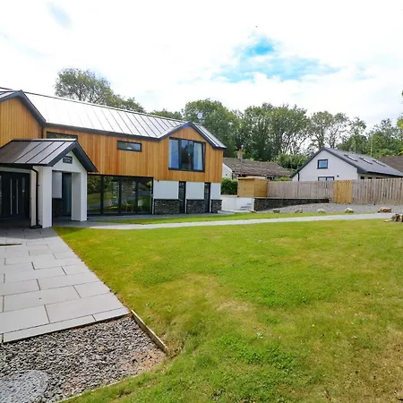 Low Wood House
